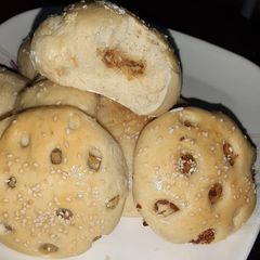 A picture of Chicken kabab bun/ burger.