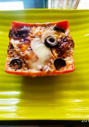 A picture of Instant katori pizza.