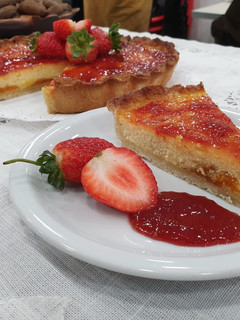 Una foto de Tarta de ricota con dulce de mamon