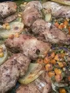 صورة لوصفة دجاج مع الخضار
