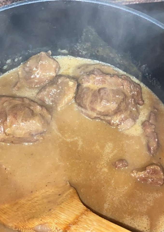 Una foto de Carrilleras al vino tinto