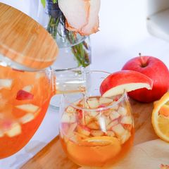 A picture of Sparkling Sweet Apple tea.