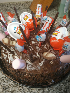 Una foto de Pastel kinder bueno mona