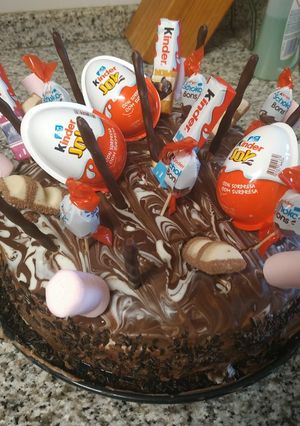 Una foto de Pastel kinder bueno mona