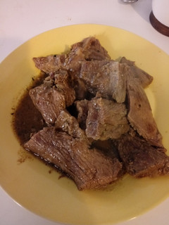 Una foto de Azotillo a la cacerola con puré de papas!!