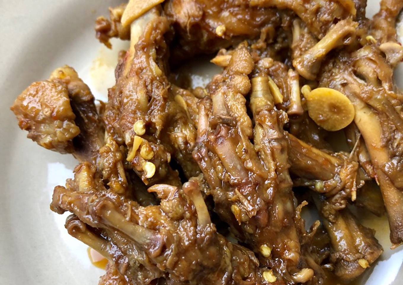 Bagaimana Menyiapkan Ceker ayam empuk bumbu kecap Anti Gagal