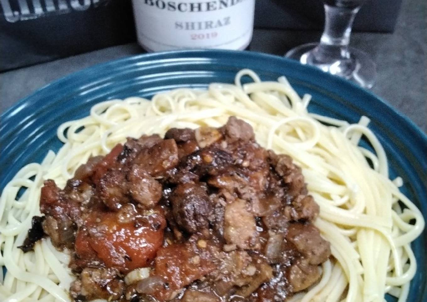 Spaghetti audaci con Olive e Maiale
