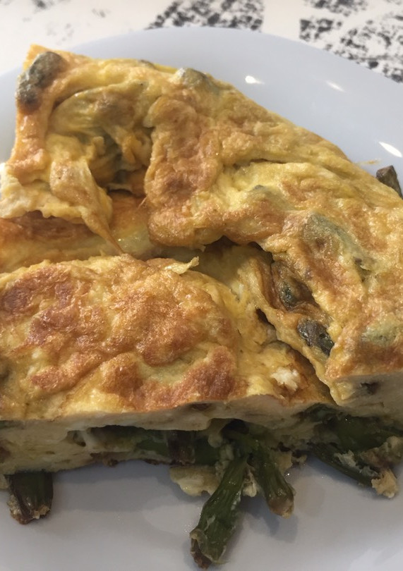 Una foto de Tortilla de espárragos verdes