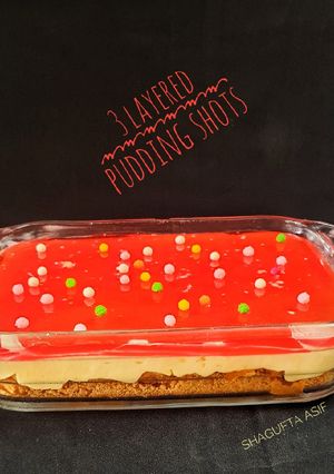 A picture of 3 Layered Pudding Shots.