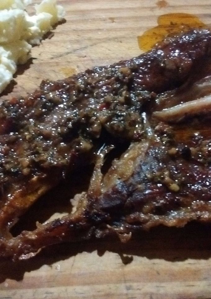 Una foto de Asado a la parrilla de corte americano al chimichurri