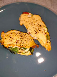 Una foto de Pechugas de pollo rellenas en airfryer