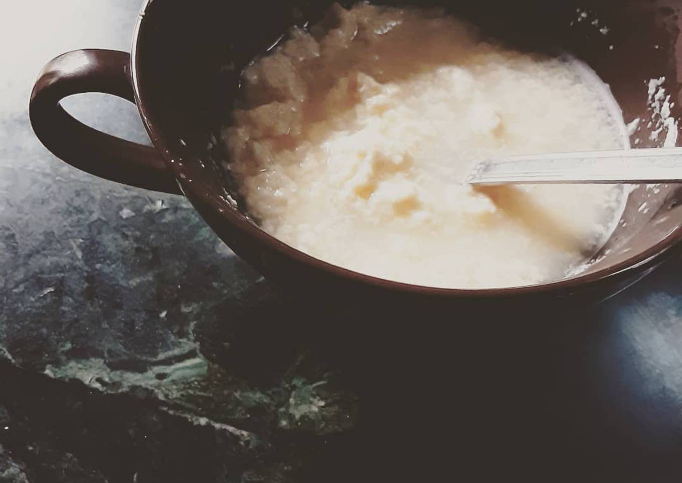 Fluffy egg soup