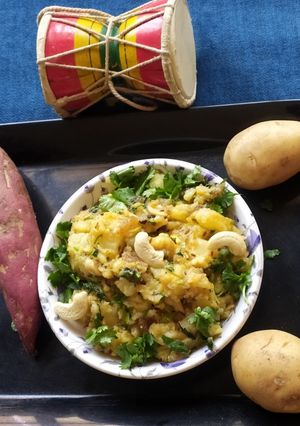 શક્કરીયા બટાકા નું શાક (Shakkariya Bataka Shak Recipe In Gujarati) રેસીપી મુખ્ય ફોટો