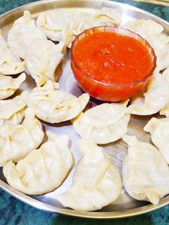वेज मोमोज (veg momos recipe in Hindi) रेसिपी मुख्य फोटो