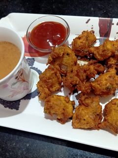 मैगी पकौड़ा (maggi pakoda recipe in Hindi) रेसिपी मुख्य फोटो