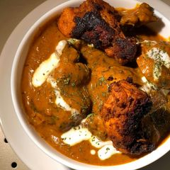 A picture of Tandoori butter chicken masala.