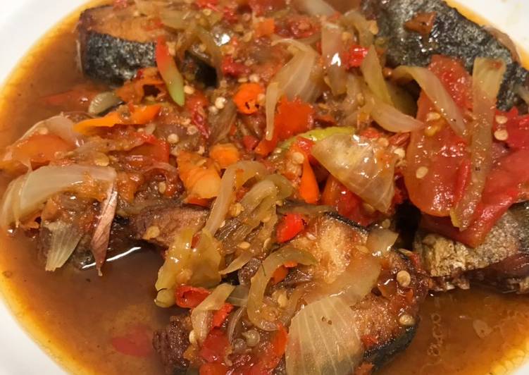 Resep Ikan salem bumbu pedas, Bisa Manjain Lidah