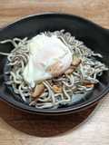 Gulas con Shiitake y huevo escalfado