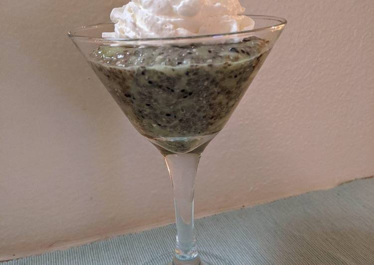 Recipe of Homemade Kiwi-Chia Pudding