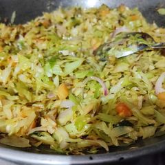 A picture of Salt Pepper Cabbage.