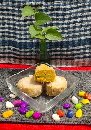 કેસર પિસ્તા ઘારી (Kesar Pista Ghari Recipe In Gujarati) રેસીપી મુખ્ય ફોટો