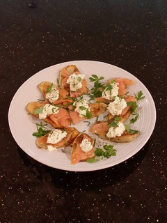 A picture of Smoked Salmon Potato Cheese Crisps.