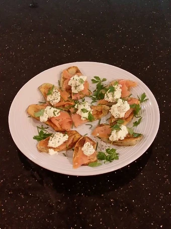 Easy Steps Prepare Recipes Smoked Salmon Potato Cheese Crisps the Delicious Make You Drink.