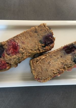 Une photo de Blondie aux fruits rouges vegan
