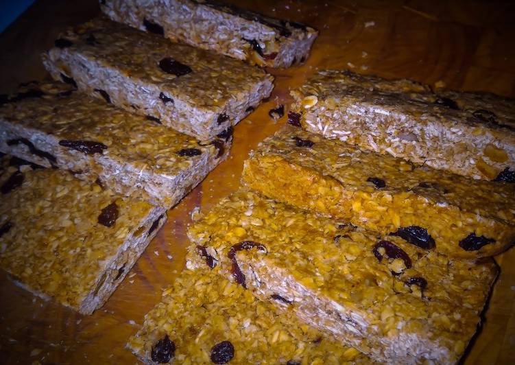 Golden Syrup Flapjack with Raisins