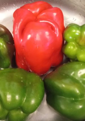 Una foto de Pimientos asados en la Olla a Presión o Exprés y aliño