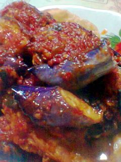 Foto resep Telor ceplok siram balado terong ungu,PRAKTIS, NO MSG