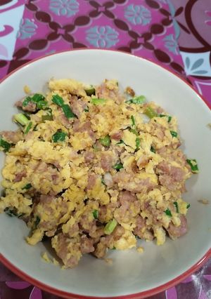 รูปของ แหนมผัดไข่พริกสด