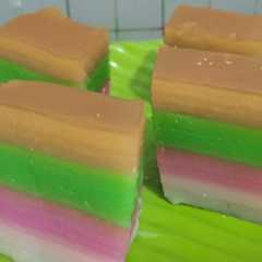 รูปของ 🌈 Kue Lapis Kukus 🌈