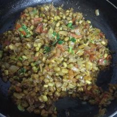A picture of Sprouted Moong Masala.