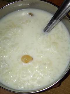 चावल की खीर (chawal ki kheer recipe in Hindi) रेसिपी मुख्य फोटो