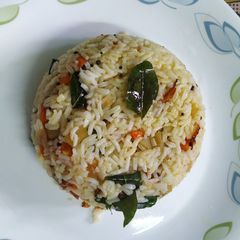 A picture of Leftover rice upma.