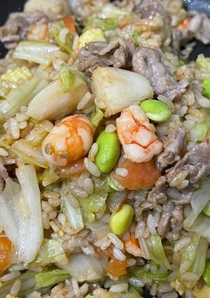 干貝蝦仁肉片蔬菜炒飯 的食譜成品照片
