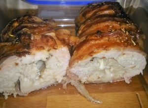 Foto principal de Pechuga de pollo abrigada rellena de queso de cabra
