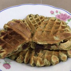 Matcha red bean waffle A picture of Matcha red bean waffle.