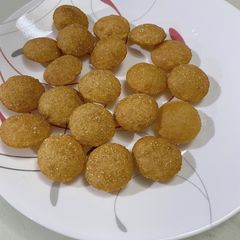 A picture of Puri for panipuri.