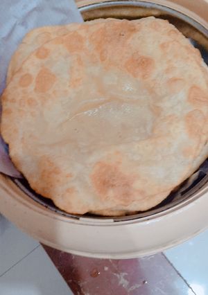 A picture of Puri paratha.