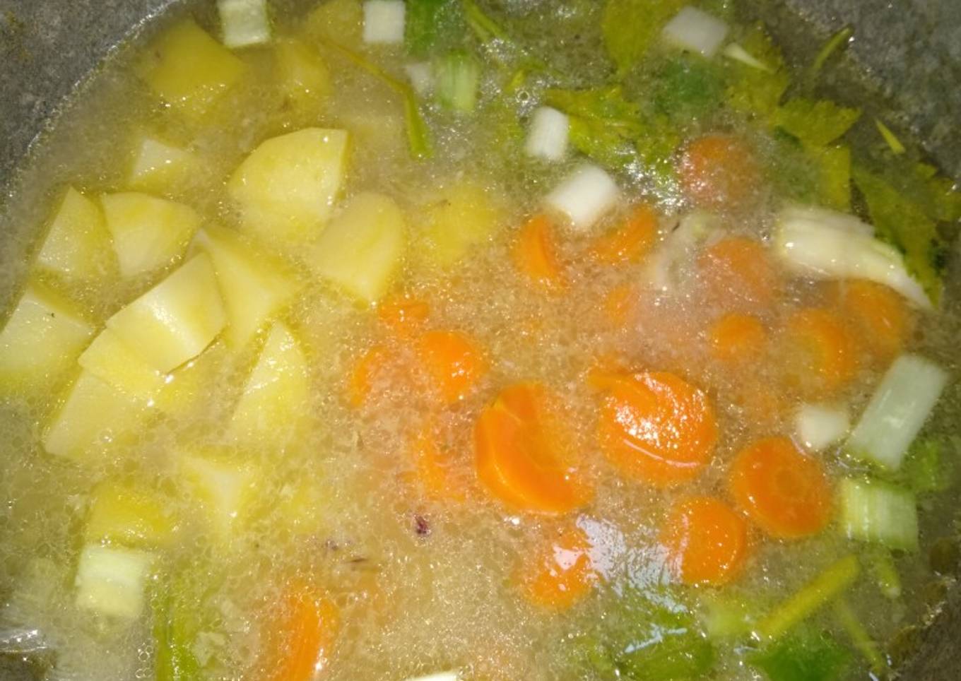 102. Sop Sapi mixed Ayam by Uliz Kirei