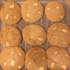 A picture of Classic Cookies (chocolate chip).