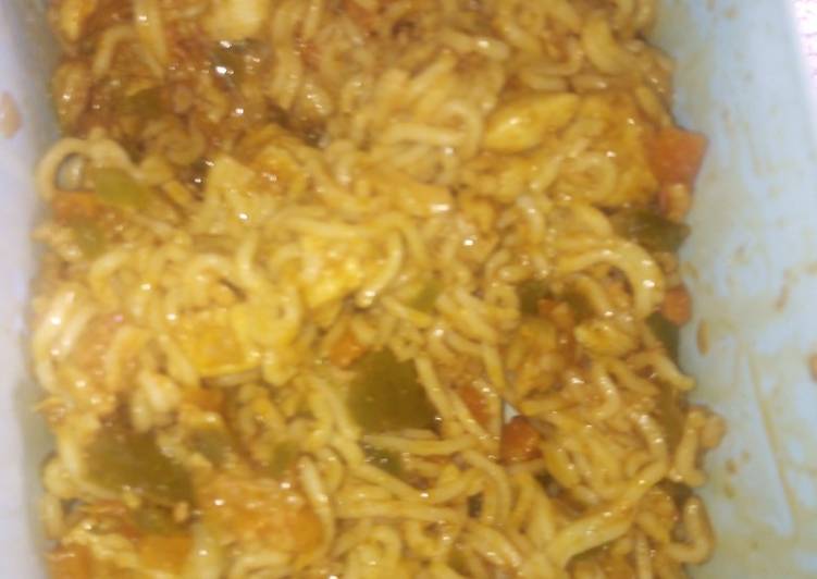 Chicken stir fry and noodles
