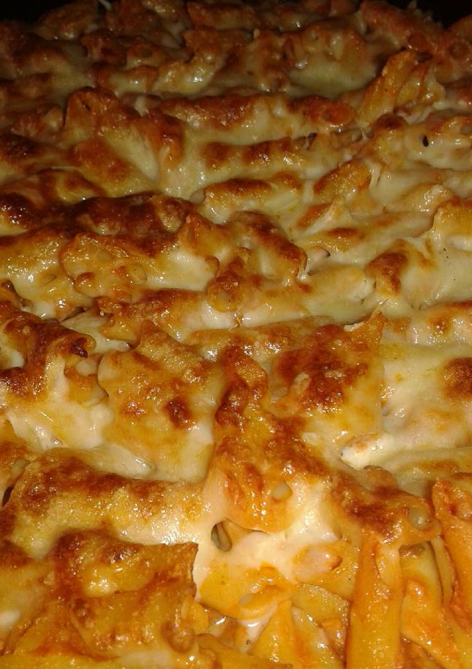 Una foto de Macarrones con atún y tomate gratinados- toque especial