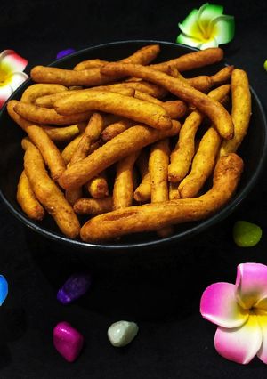 A picture of Besan Batti.