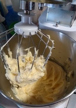 Una foto de Ganache de chocolate blanco