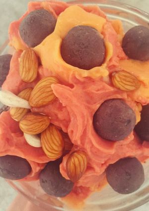 A picture of Papaya strawberry ice cream (sugar, gluten, dairy, egg, grain free).