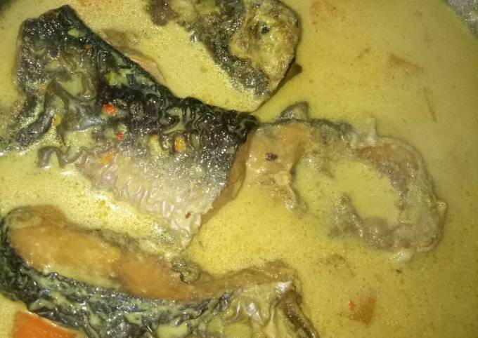 Ikan Patin kuah santan kuning