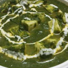 A picture of Palak Paneer.